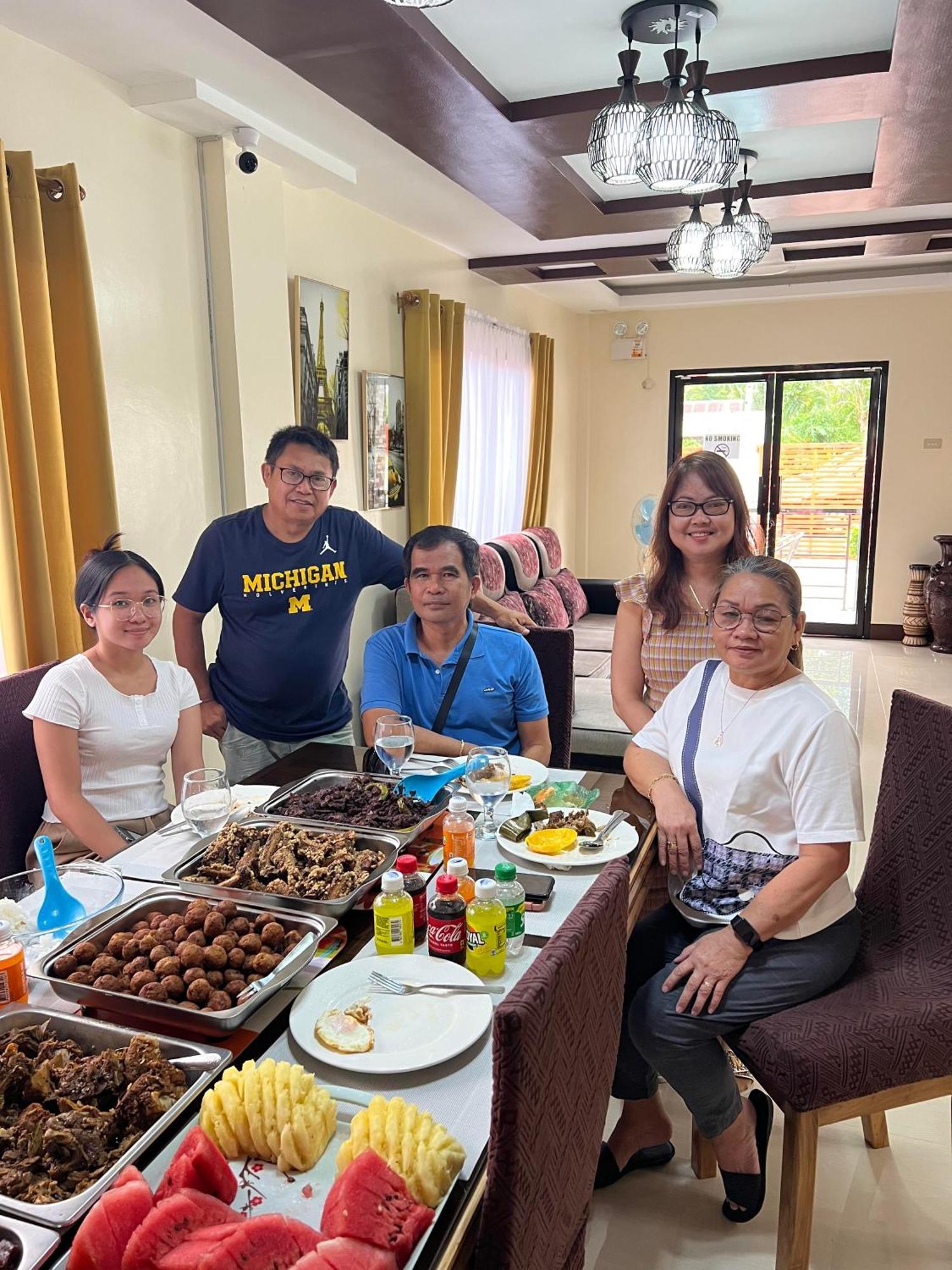 Villa Cresenciana Batuan 外观 照片